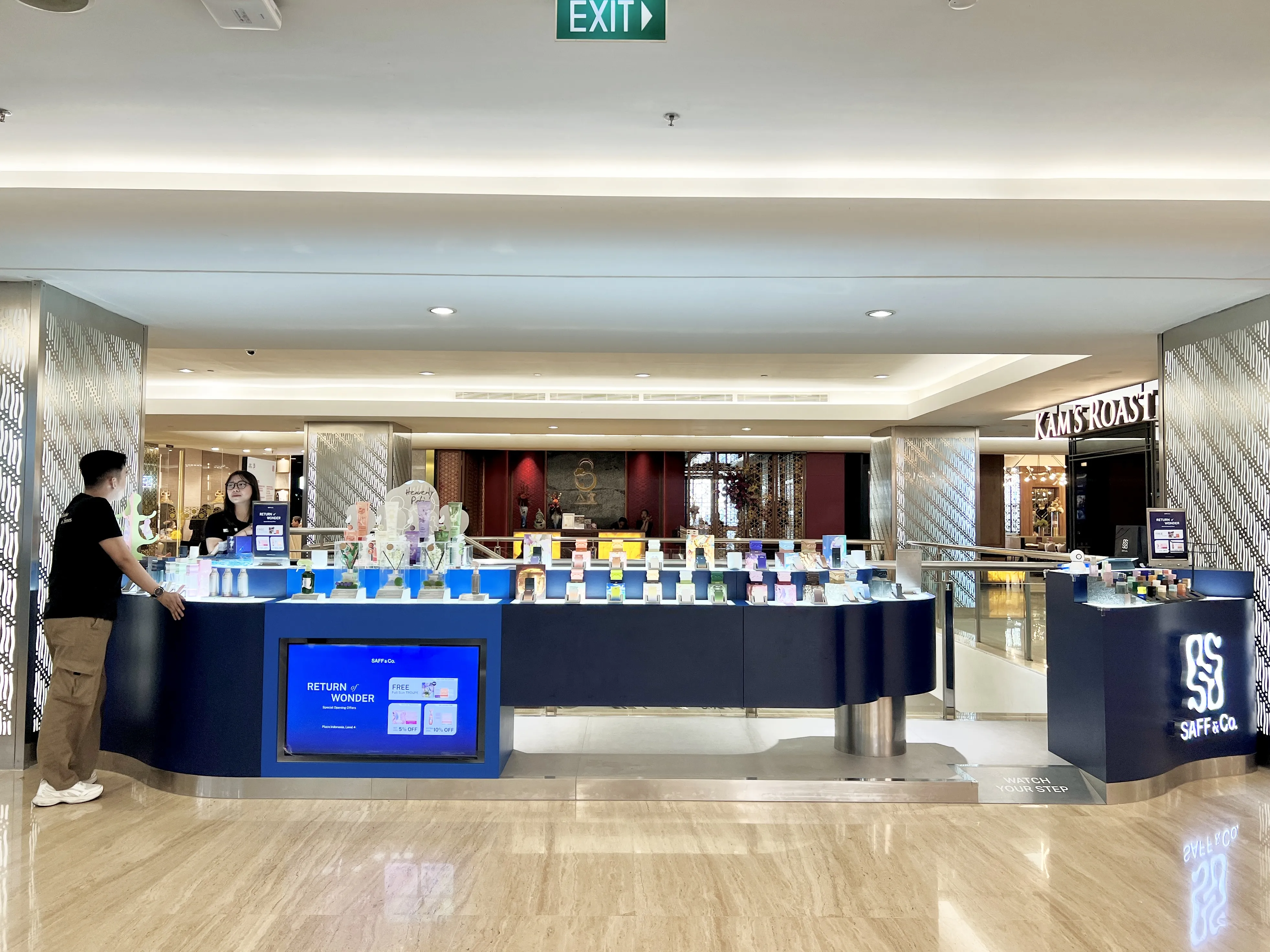 Saff & Co. Temporary Store