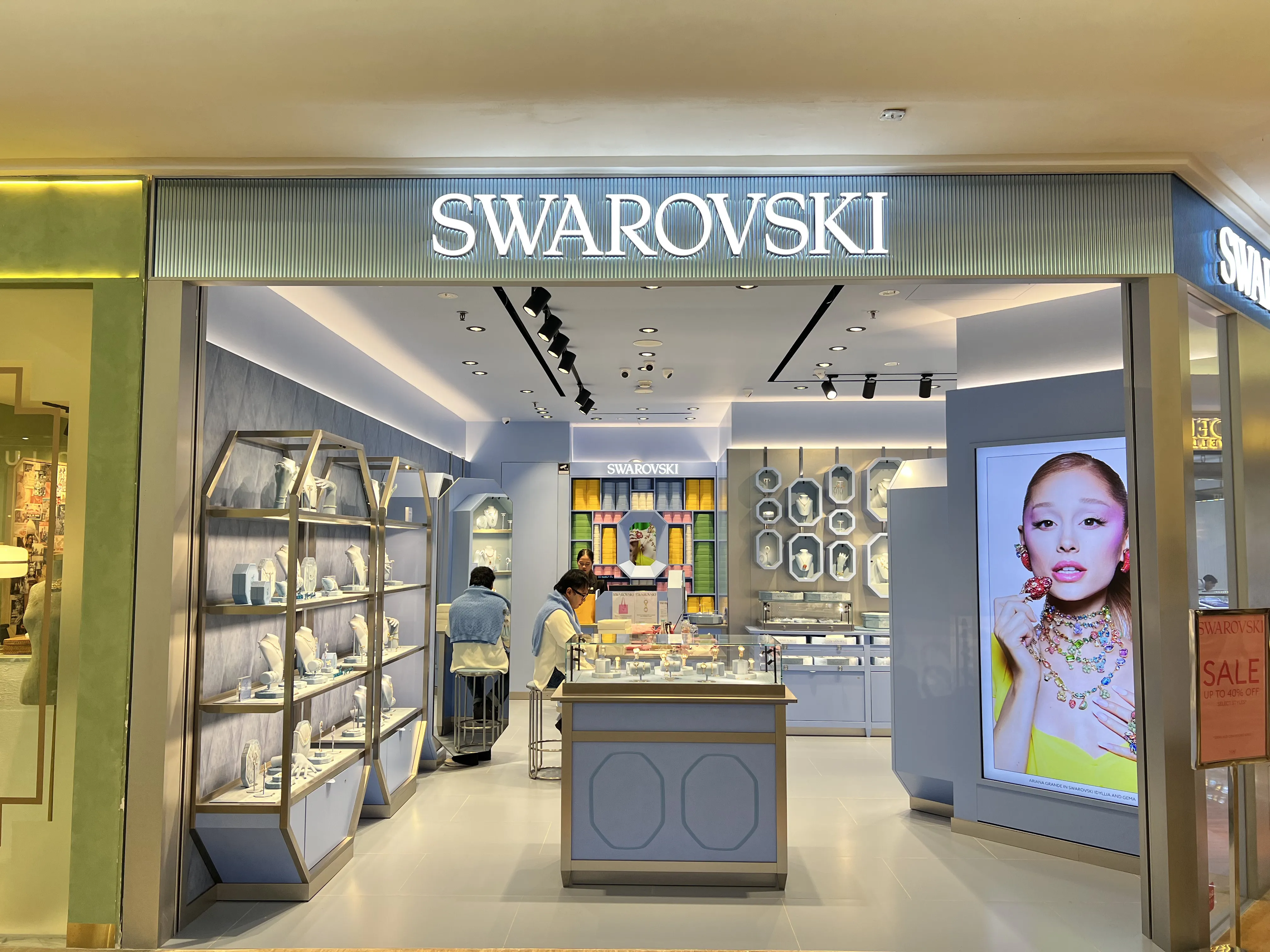 SWAROVSKI