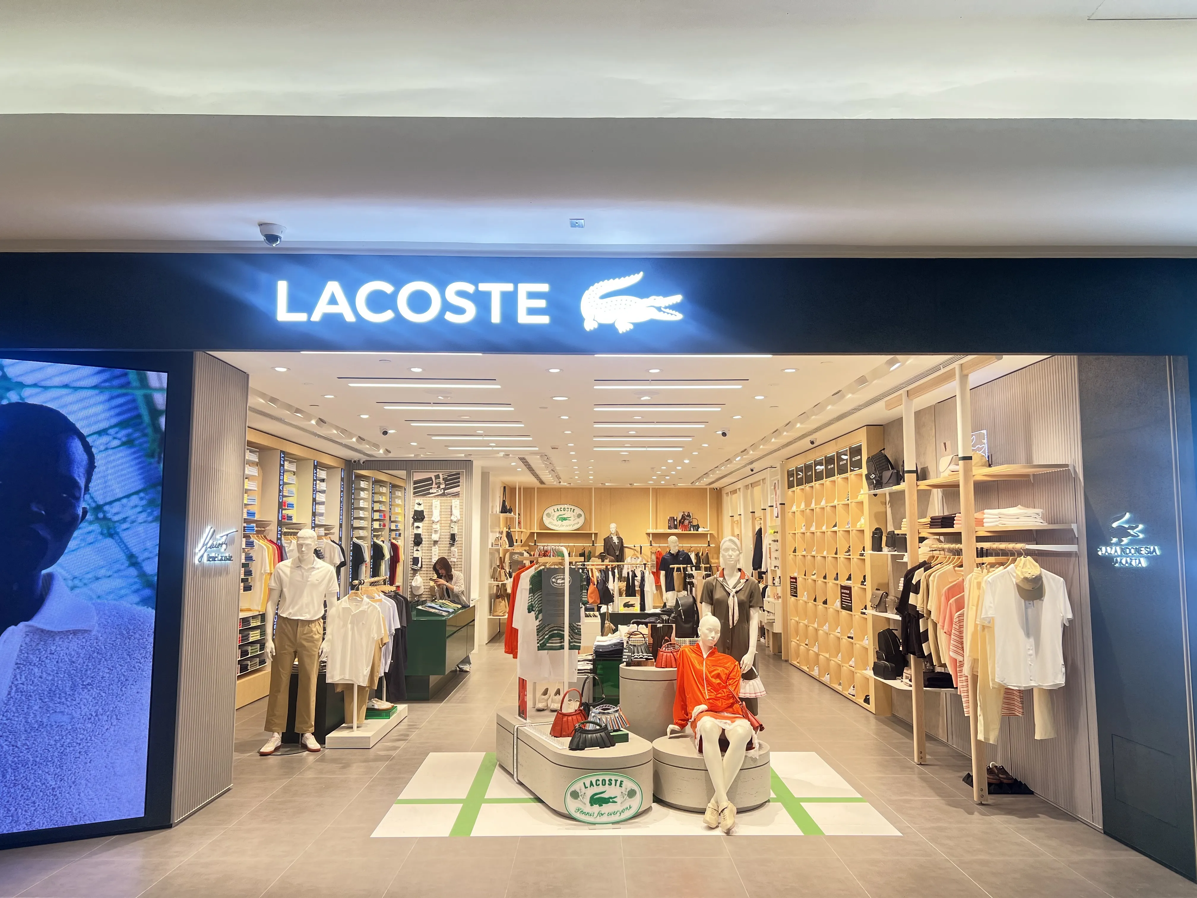 LACOSTE
