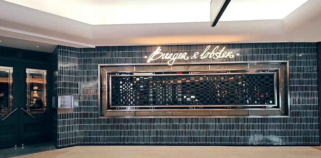 Burger & Lobster